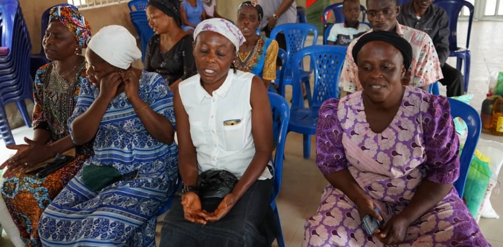 December Christmas Gifts to People in Mushin Zone, Lagos State