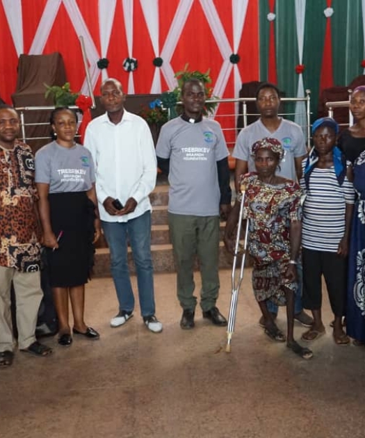 December Christmas Gifts to People in Ijebu Igbo Zone, Ogun State